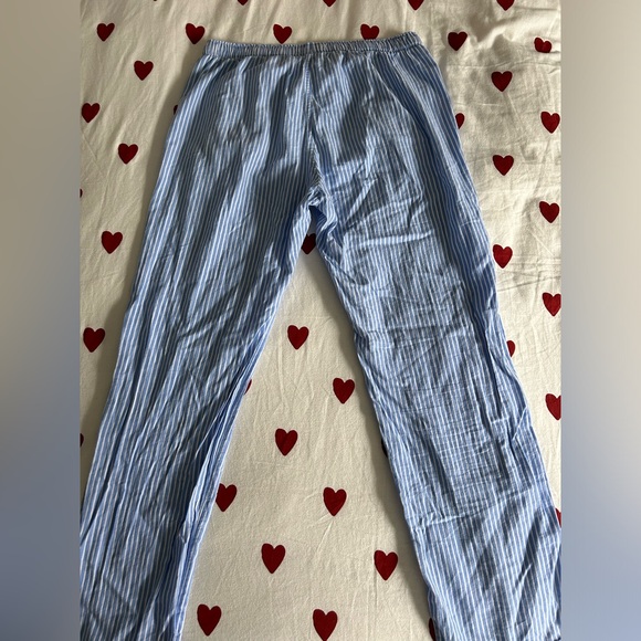 GAP men’s blue and white striped pajama pants - Picture 2 of 3